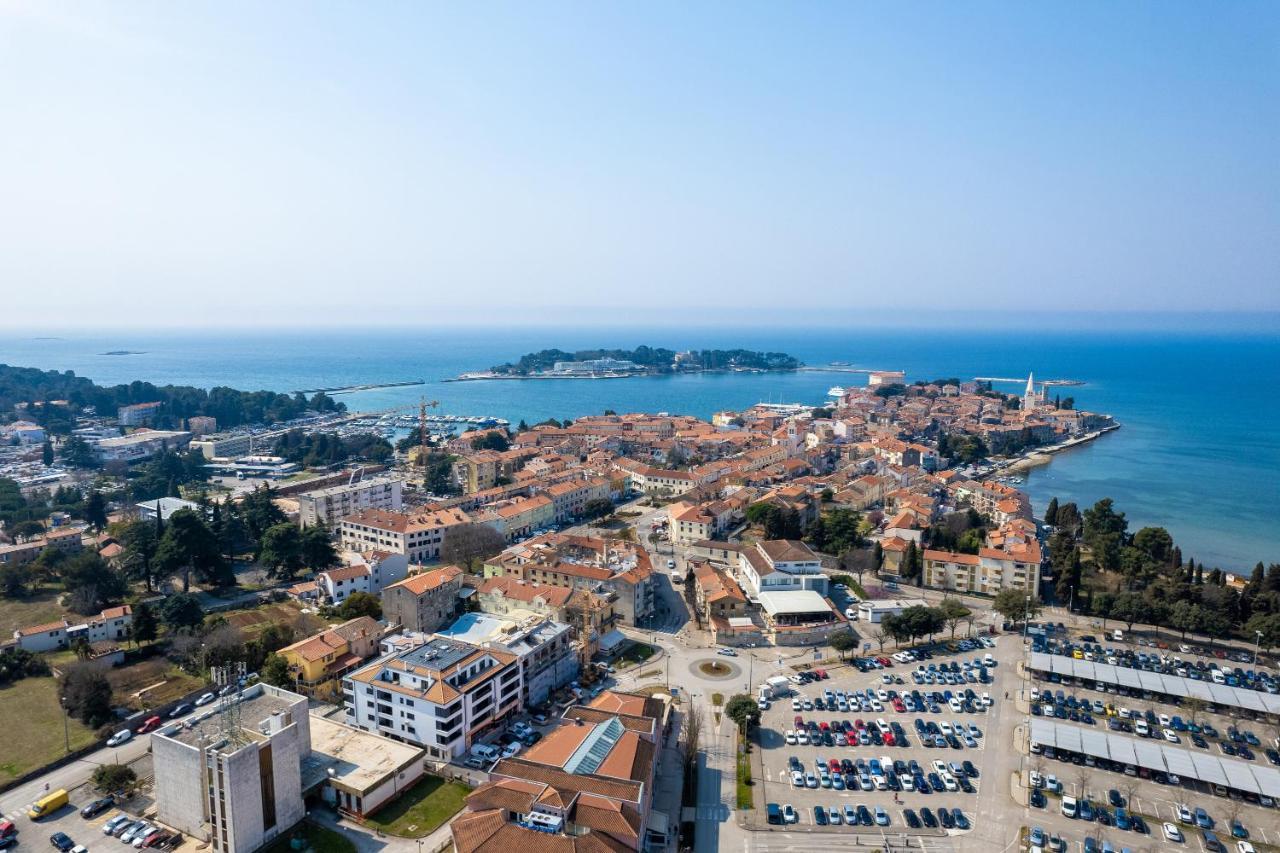 Val Di Sole 2 Apartment Porec Bagian luar foto